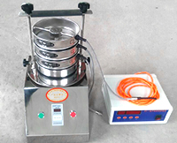 試驗(yàn)篩多用于實(shí)驗(yàn)篩物料篩分使用，篩分效果比較明顯，每層篩框都是有不同的篩分孔徑控制物料的精度大小，同時(shí)具有定時(shí)功能。