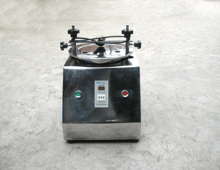 試驗(yàn)篩是一種實(shí)驗(yàn)篩比較常見(jiàn)的一種，所以很多的化學(xué)用品都是可以篩分的。